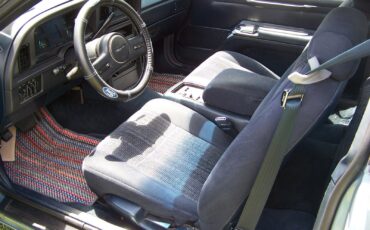 Ford-Thunderbird-1988-Coupe-7