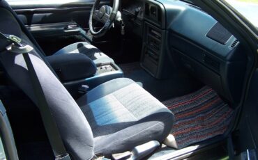 Ford-Thunderbird-1988-Coupe-8