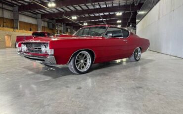 Ford-Torino-1968-Candy-Apple-Red-16