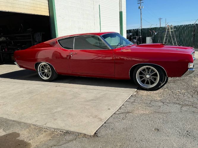 Ford-Torino-1968-Candy-Apple-Red-19