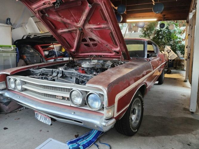 Ford-Torino-1969-Red-Red-7