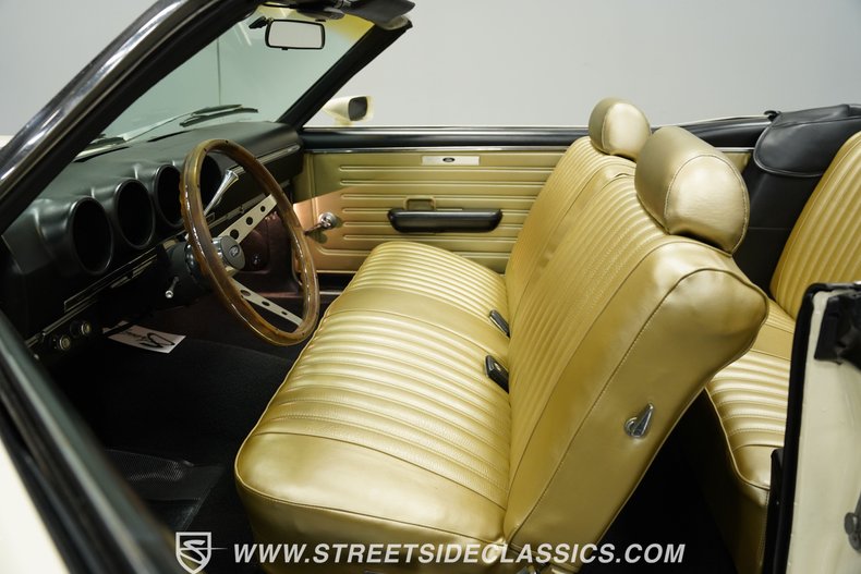 Ford-Torino-1969-Wimbledon-White-Gold-36