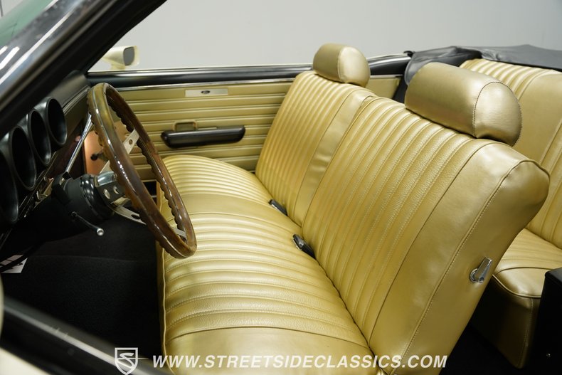 Ford-Torino-1969-Wimbledon-White-Gold-42