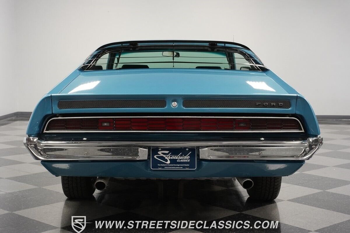 Ford-Torino-1971-Coupe-10