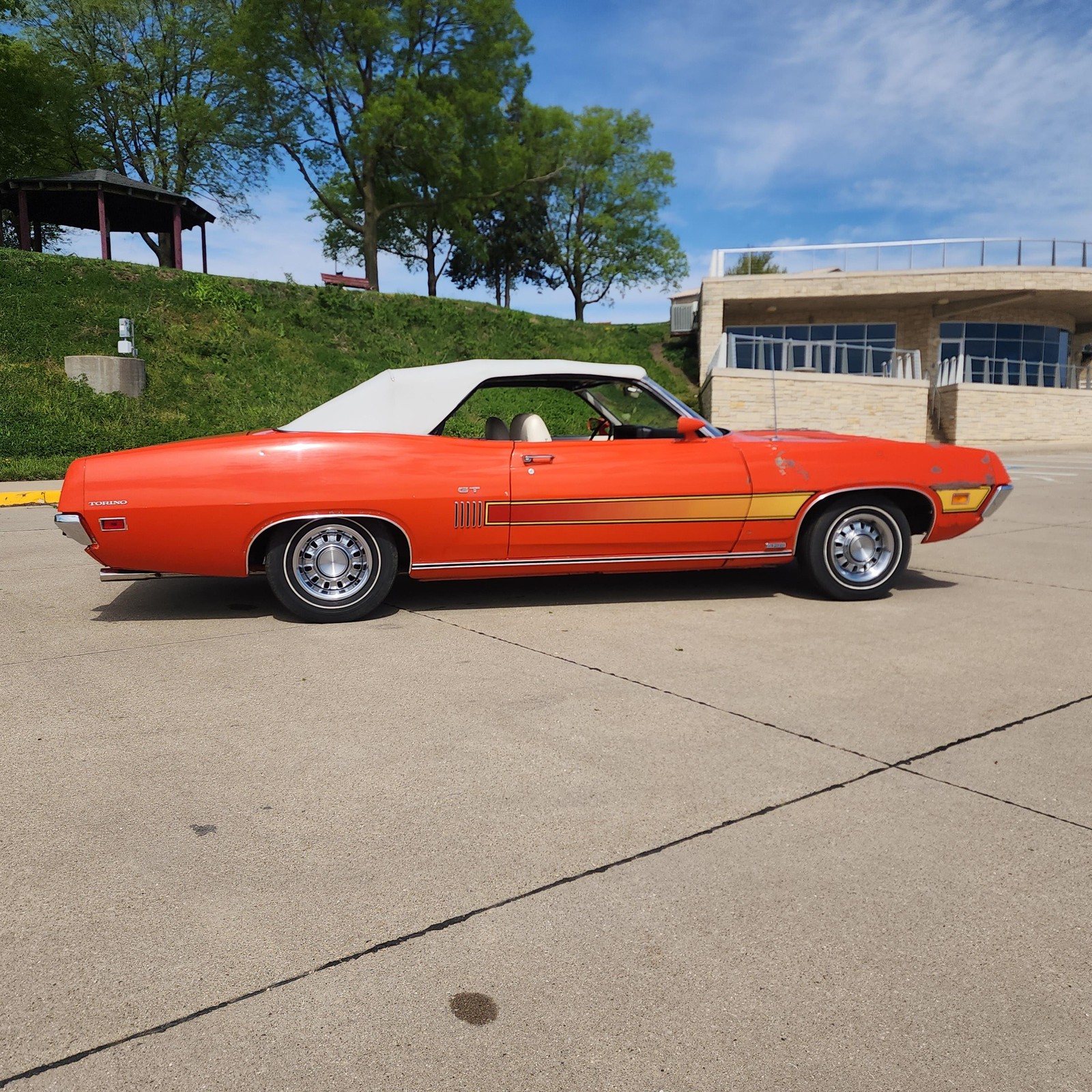Ford-Torino-GT-1970-Convertible-19