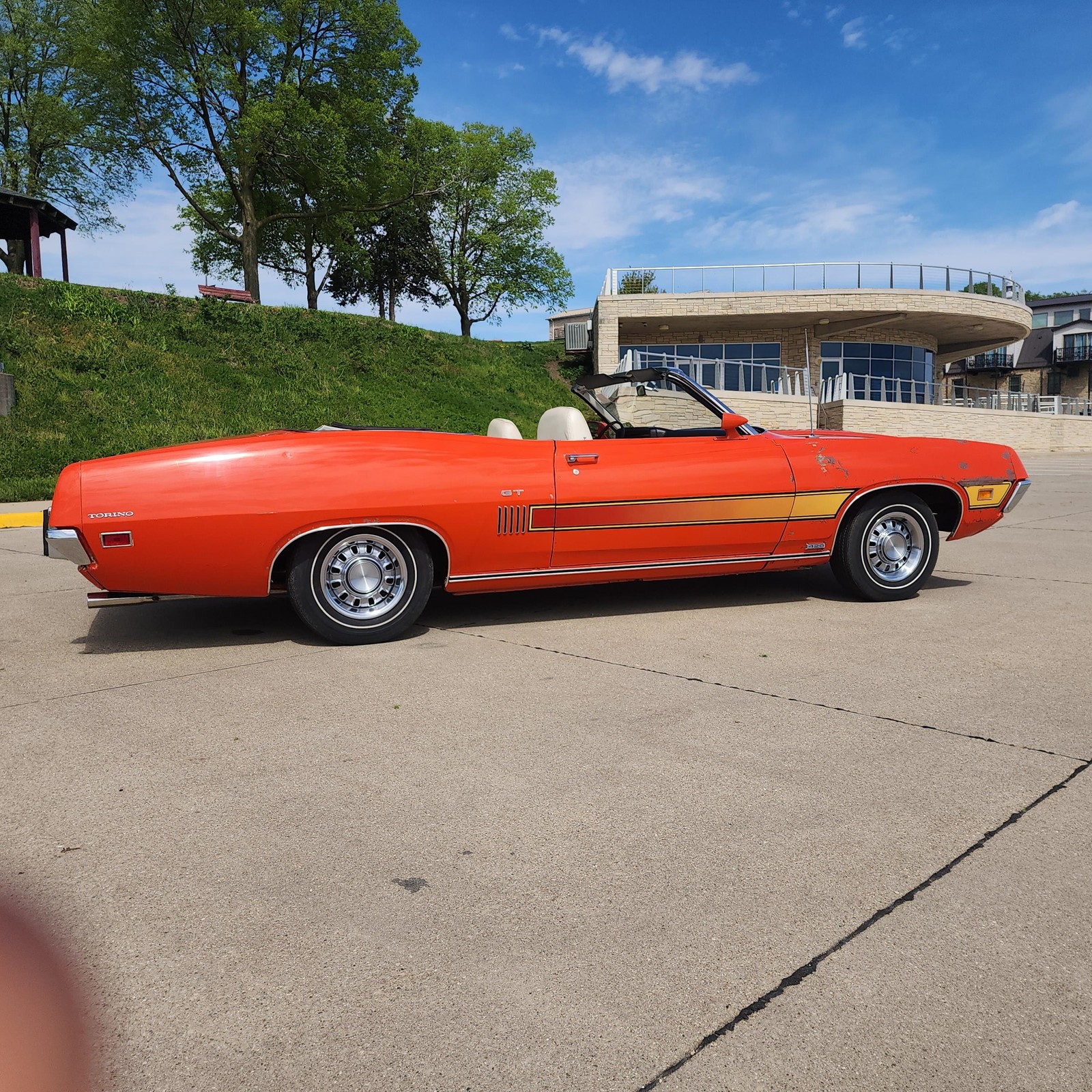 Ford-Torino-GT-1970-Convertible-37