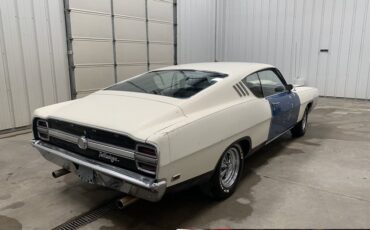 Ford-Torino-Talladega-1969-3