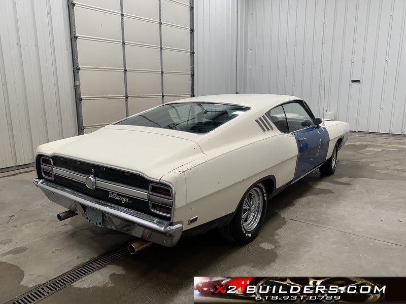 Ford-Torino-Talladega-1969-3
