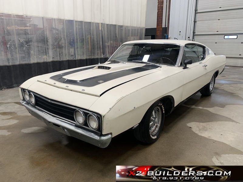 Ford Torino Talladega 1969 --