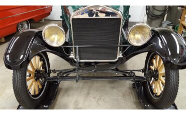 Ford-Tudor-1926-Green-on-Black-Grey-2