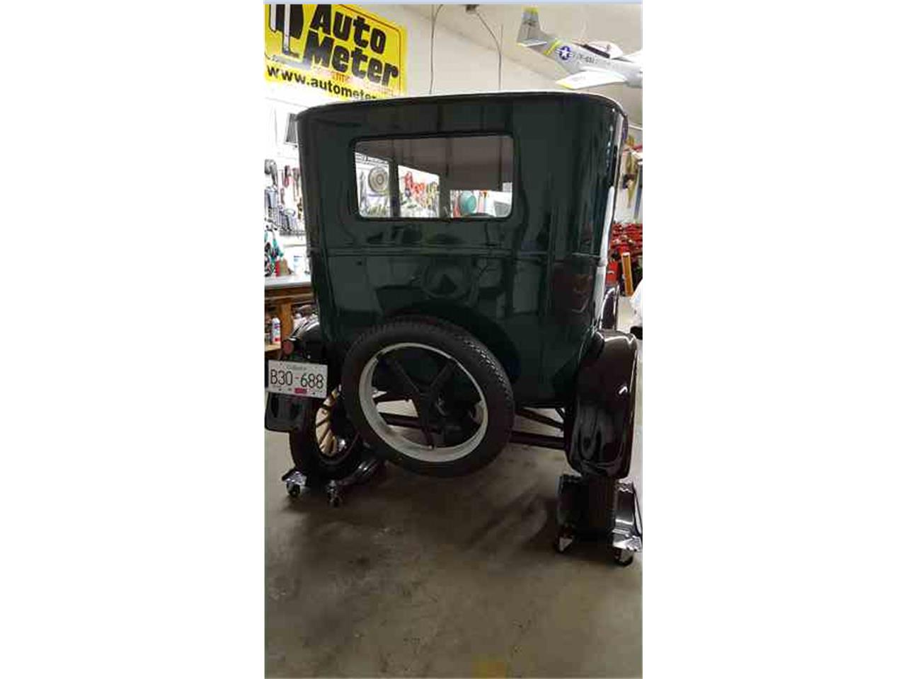 Ford-Tudor-1926-Green-on-Black-Grey-3