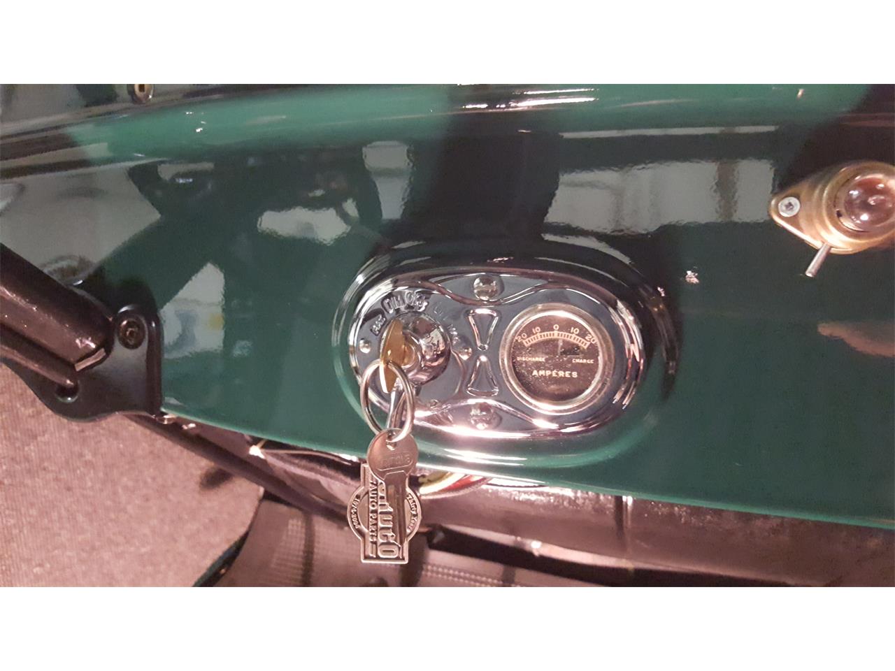 Ford-Tudor-1926-Green-on-Black-Grey-7