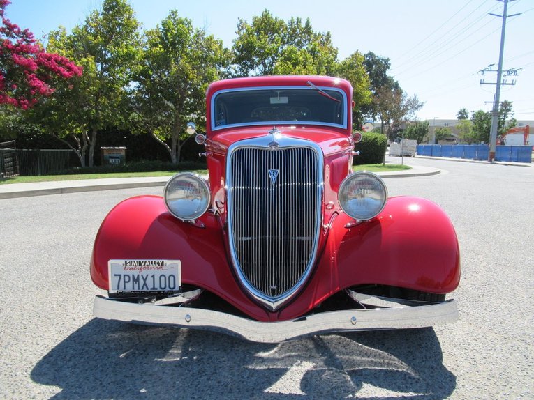Ford-Tudor-1934-Red-Gray-20
