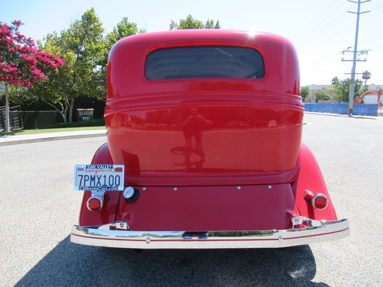 Ford-Tudor-1934-Red-Gray-21