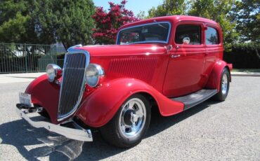 Ford-Tudor-1934-Red-Gray