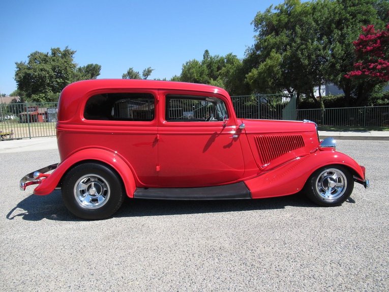 Ford-Tudor-1934-Red-Gray-4