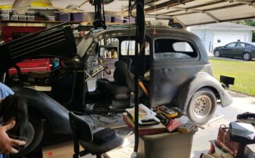 Ford-Tudor-1935-BLACK-BLACK-AND-GRAY-21