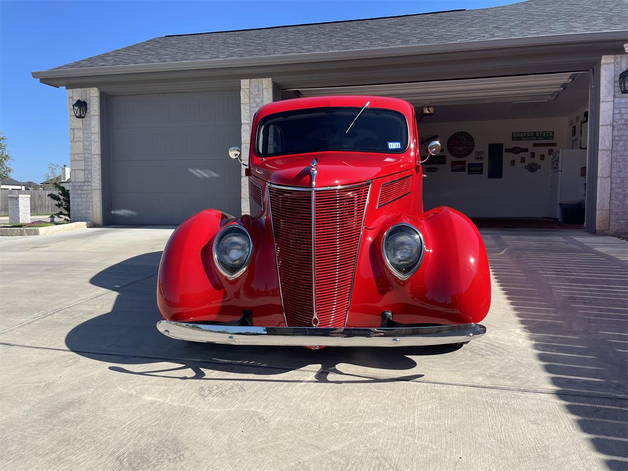 Ford-Tudor-1937-Red-Gary-10
