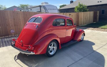 Ford-Tudor-1937-Red-Gary-2
