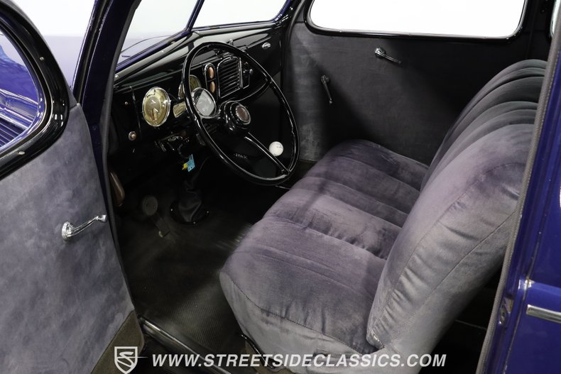 Ford-Tudor-1938-Dark-Blue-Gray-12