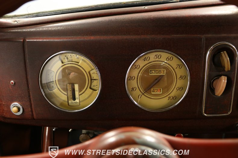 Ford-Tudor-1938-Gray-Tan-45