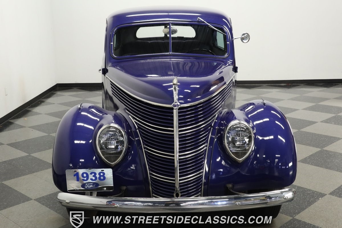 Ford-Tudor-1938-Sedan-15