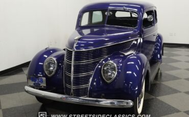 Ford-Tudor-1938-Sedan-16