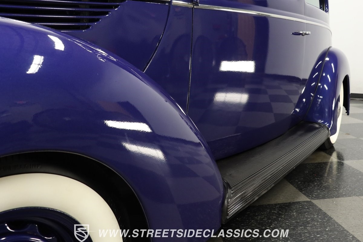 Ford-Tudor-1938-Sedan-21