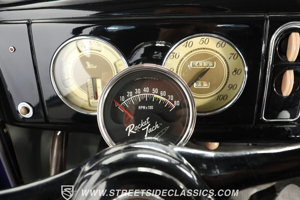 Ford-Tudor-1938-Sedan-37
