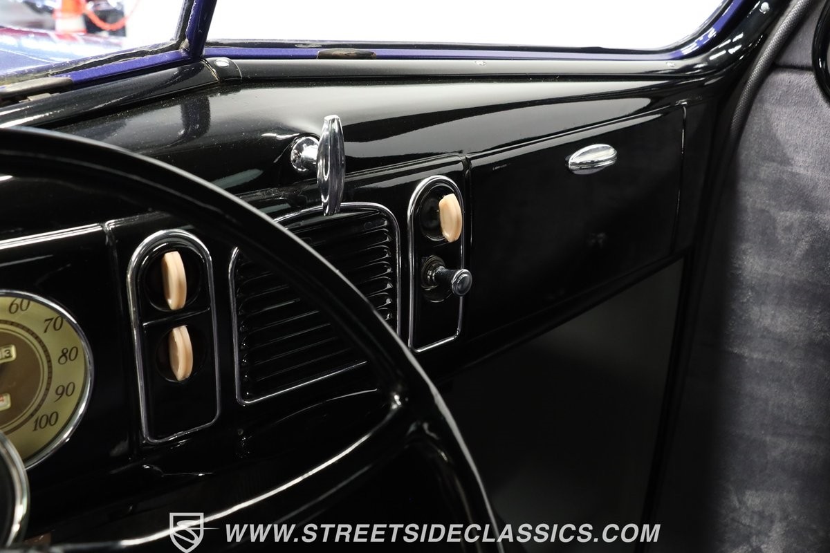 Ford-Tudor-1938-Sedan-39