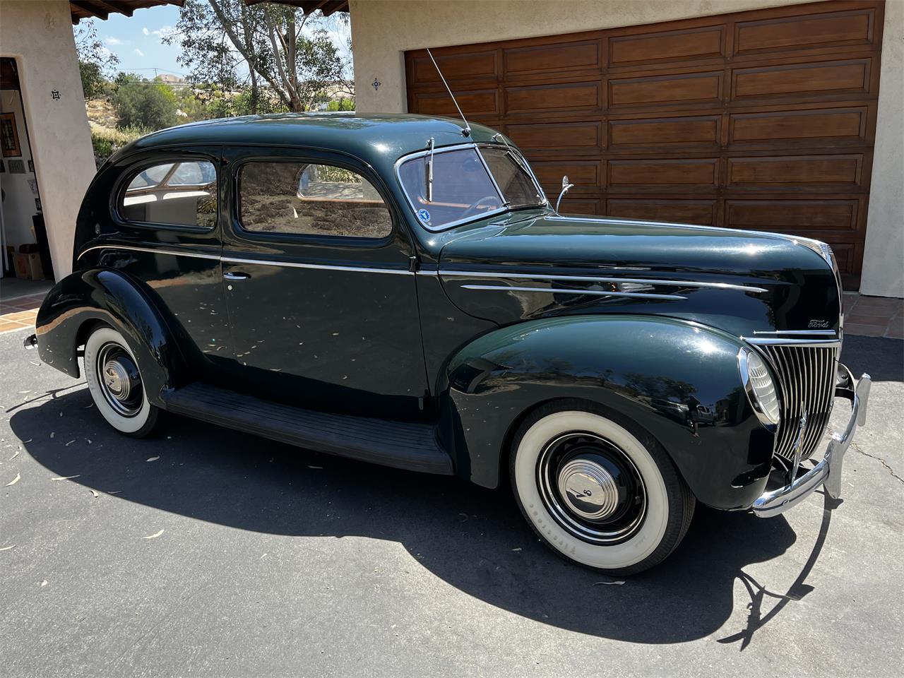 Ford-Tudor-1939-Dartmouth-Green-Tan-2
