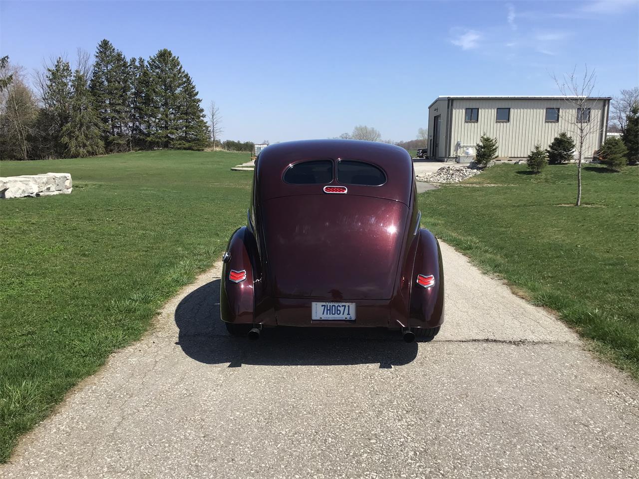 Ford-Tudor-1940-Maroon-Tan-leather-10