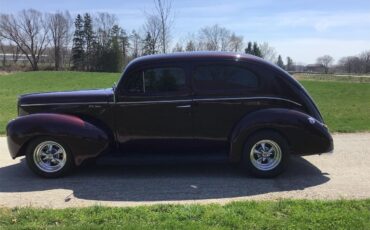 Ford-Tudor-1940-Maroon-Tan-leather-12