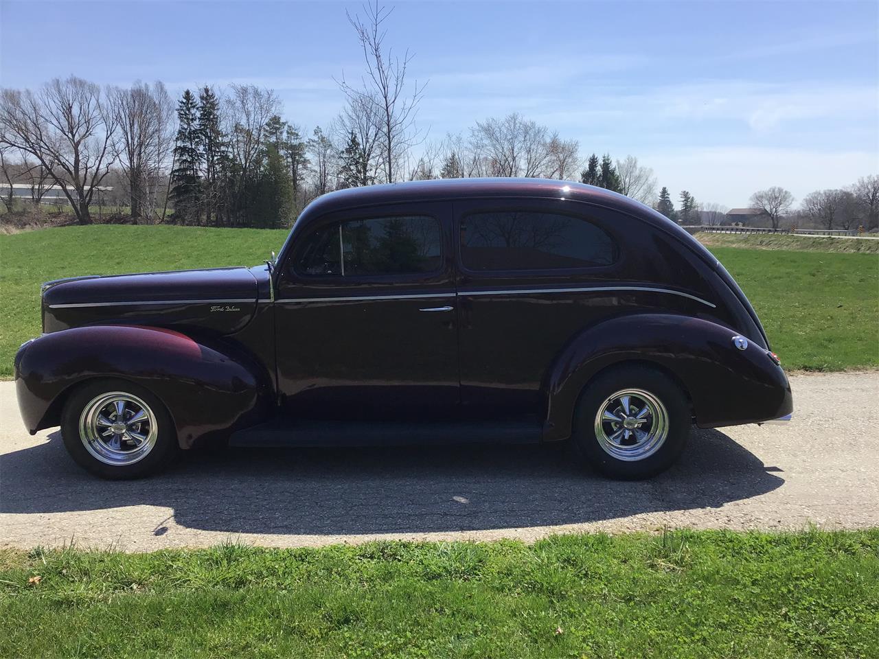 Ford-Tudor-1940-Maroon-Tan-leather-12