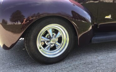 Ford-Tudor-1940-Maroon-Tan-leather-15