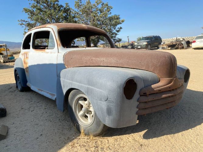 Ford-Tudor-1947-17