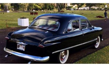 Ford-Tudor-1949-Black-Gray-8
