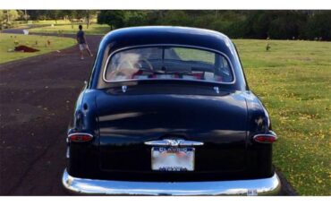 Ford-Tudor-1949-Black-Gray-9