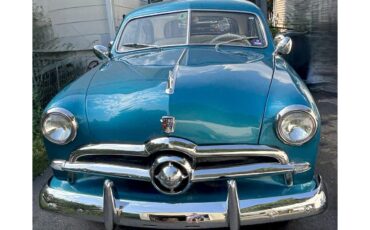 Ford-Tudor-1949-Green-Blue-Green-Blue