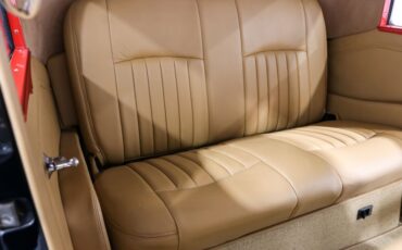 Ford-Victoria-1930-Black-Tan-23