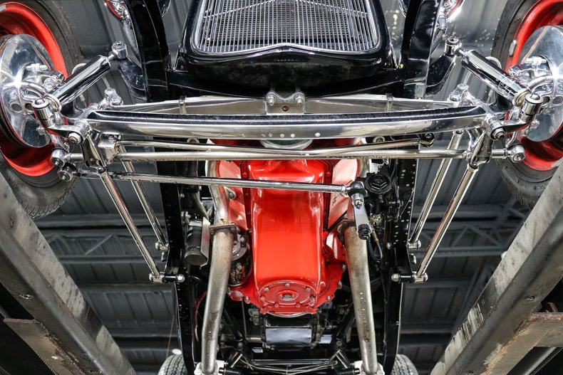 Ford-Victoria-1930-Black-Tan-28