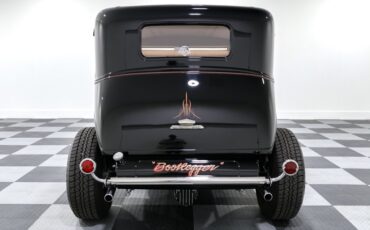 Ford-Victoria-1930-Black-Tan-4