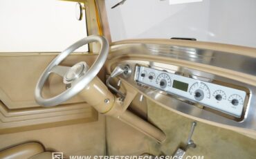Ford-Victoria-1930-Yellow-Tan-4