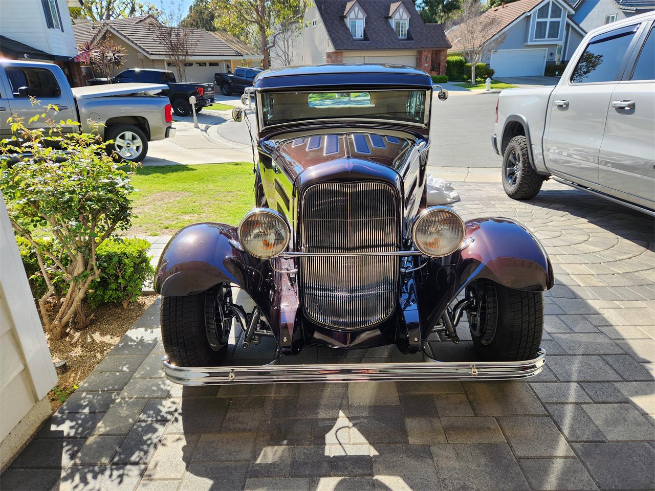 Ford-Victoria-1931-Burgundy-Tan-1