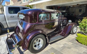 Ford-Victoria-1931-Burgundy-Tan-6