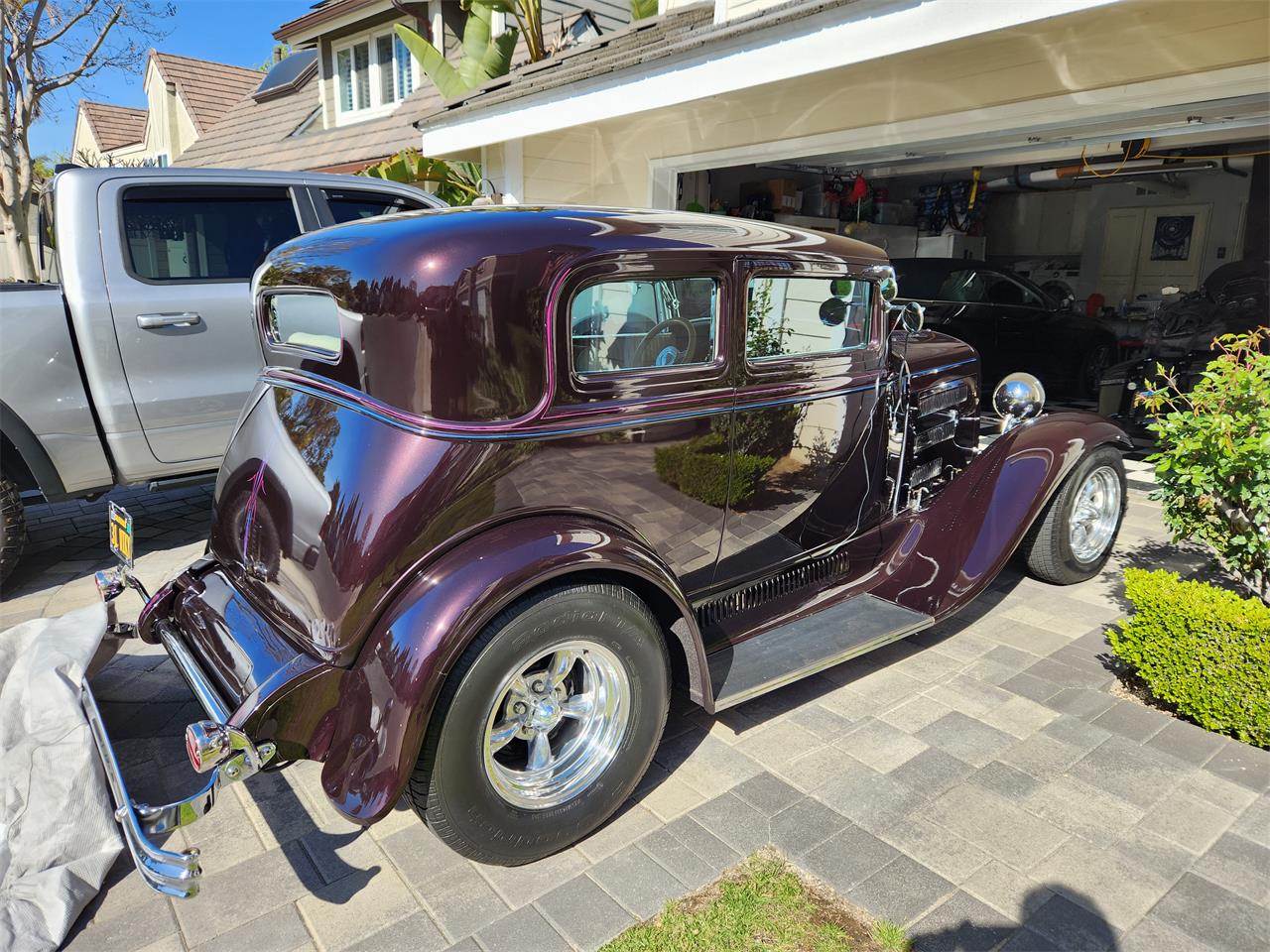 Ford-Victoria-1931-Burgundy-Tan-6