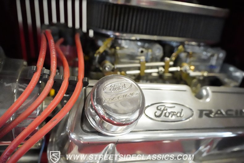 Ford-Victoria-1932-Burgundy-Dark-Gray-22