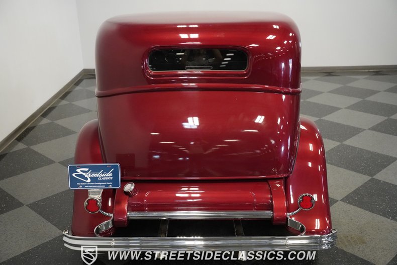Ford-Victoria-1932-Burgundy-Dark-Gray-27