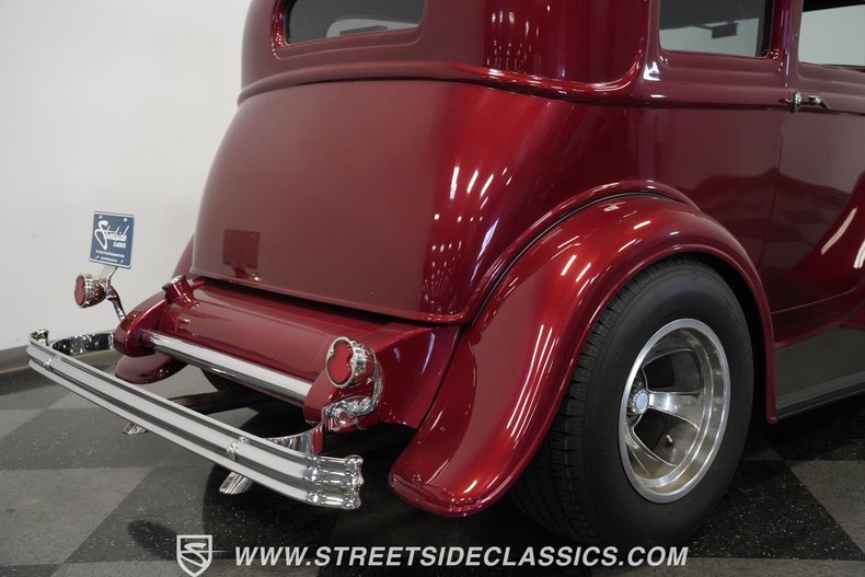 Ford-Victoria-1932-Burgundy-Dark-Gray-30