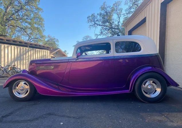 Ford-Victoria-1933-10